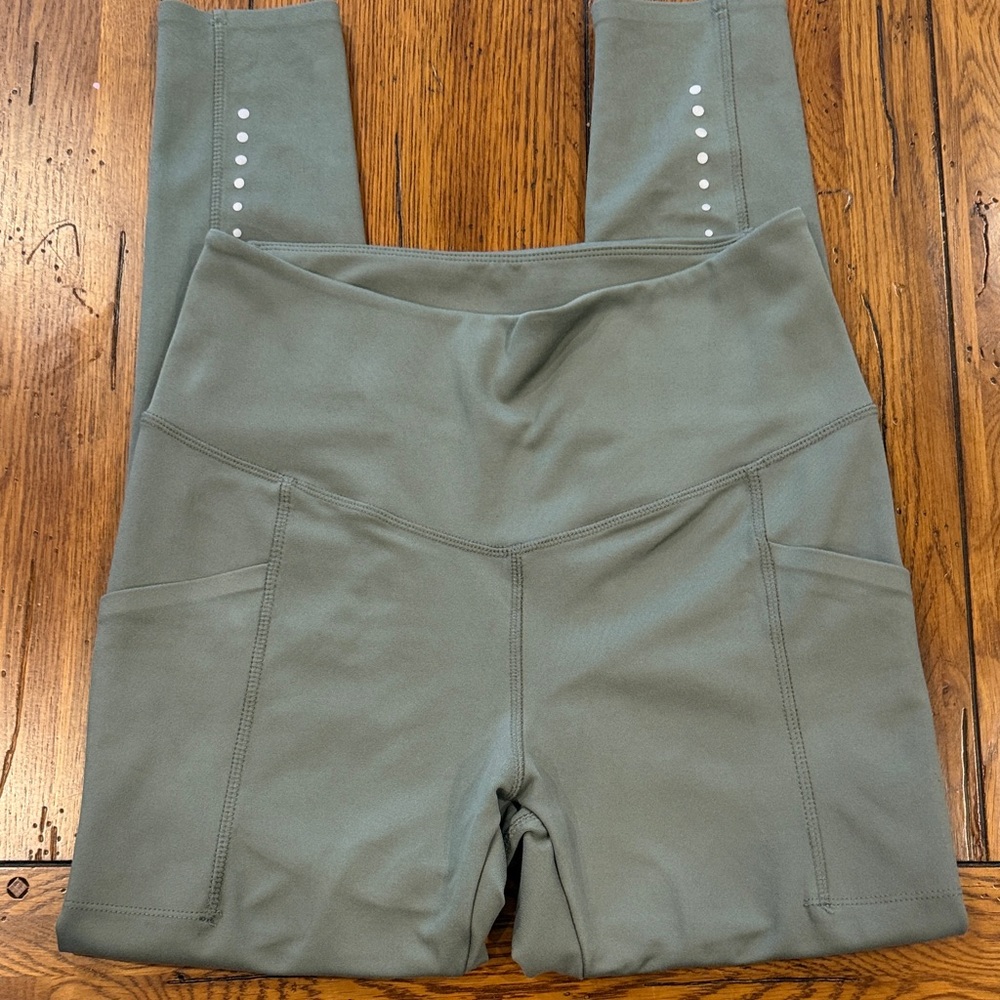 Danskin Olive Green Leggings with Pockets